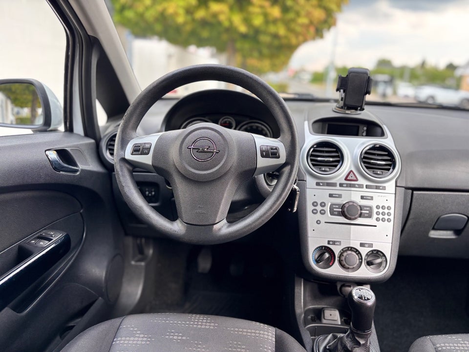Opel Corsa 1,0 12V Enjoy 5d
