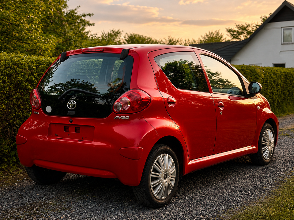 Toyota Aygo 1,0 Plus 5d