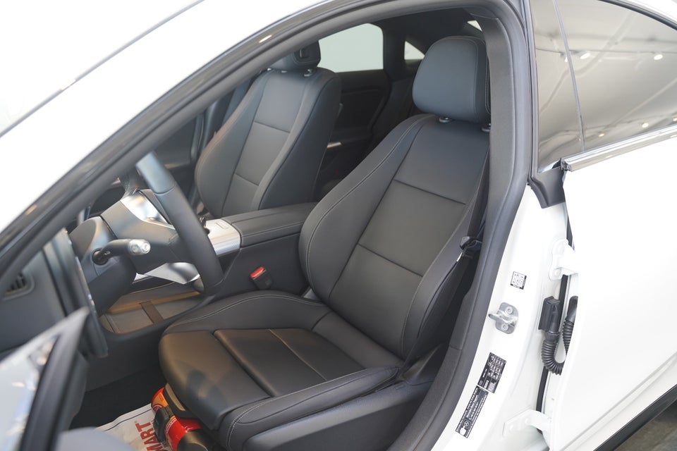 Mercedes CLA250+ EQ Progressive Advance Plus 4d