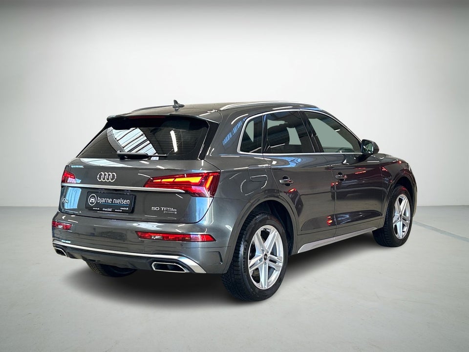 Audi Q5 50 TFSi e S-line quattro S-tr. 5d