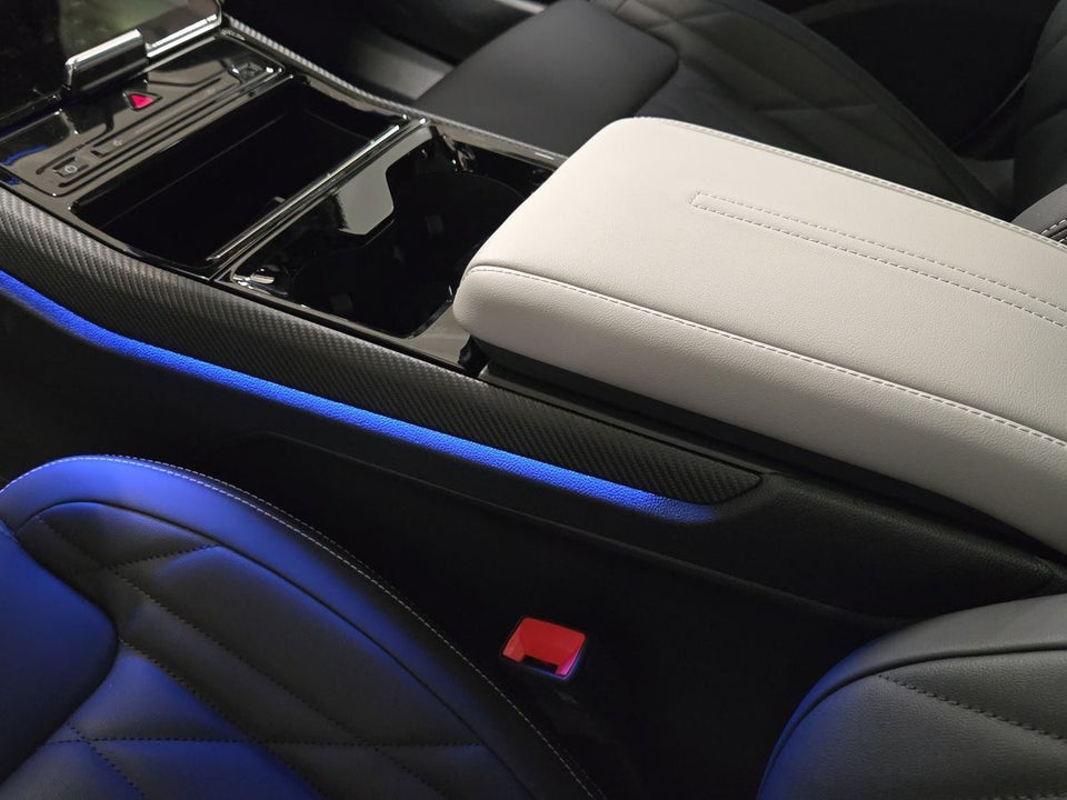 Ford Explorer 82 Premium Extended Range 5d