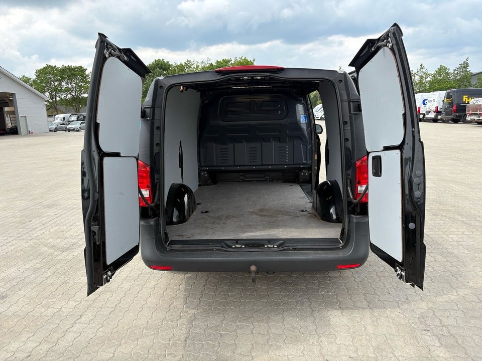 Mercedes Vito 114 2,0 CDi Kassevogn aut. L RWD