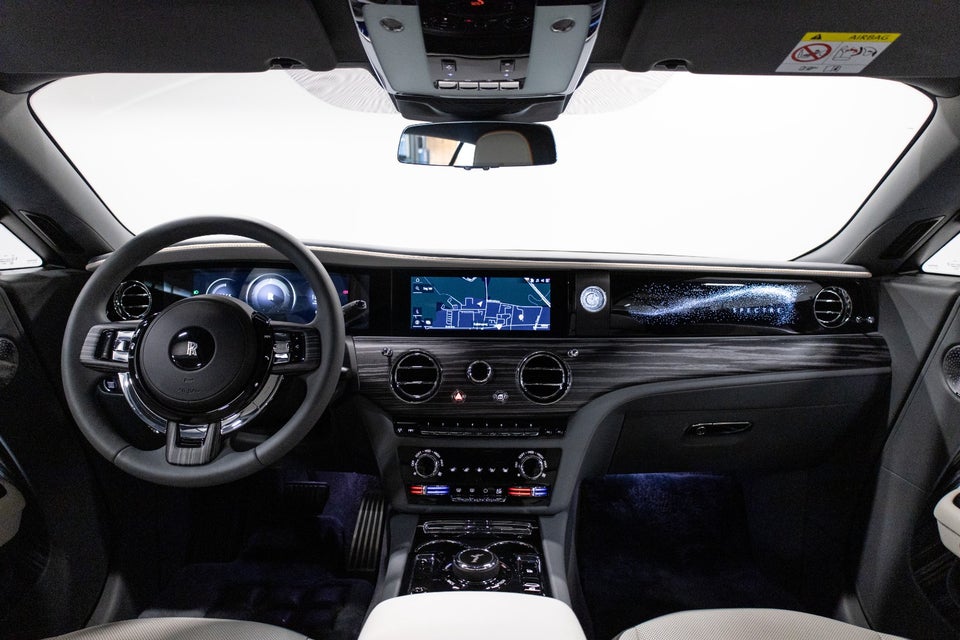 Rolls-Royce Spectre 2d