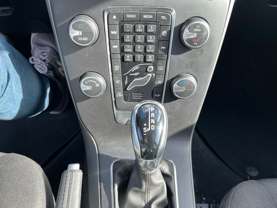 Volvo V40 2,0 D2 120 Kinetic aut. 5d