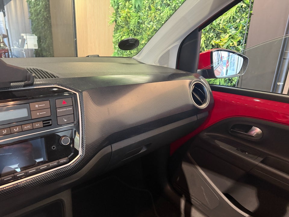 VW Up! 1,0 MPi 60 Move Up! ASG BMT 5d