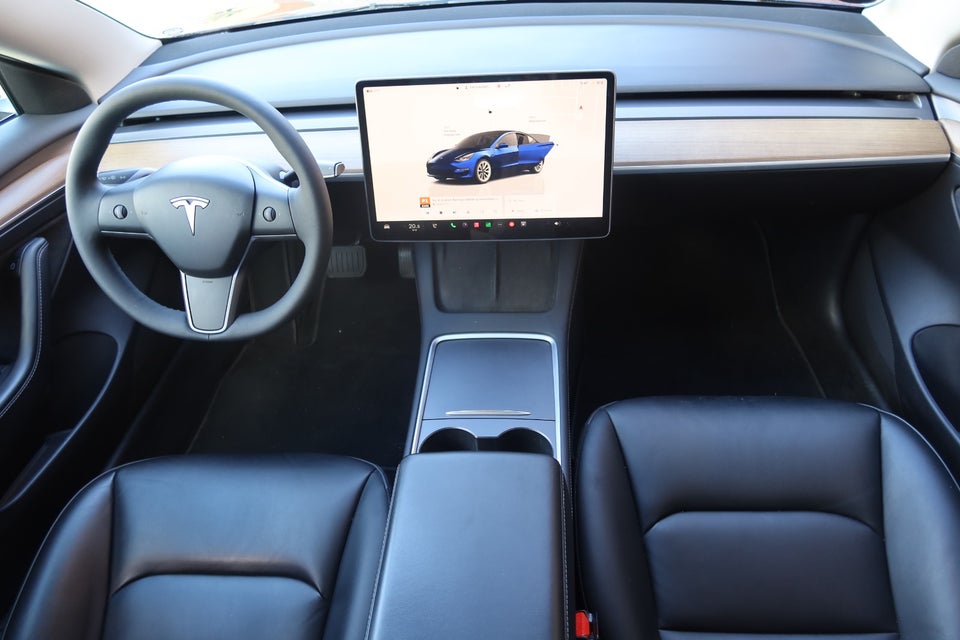 Tesla Model 3 Long Range AWD 4d