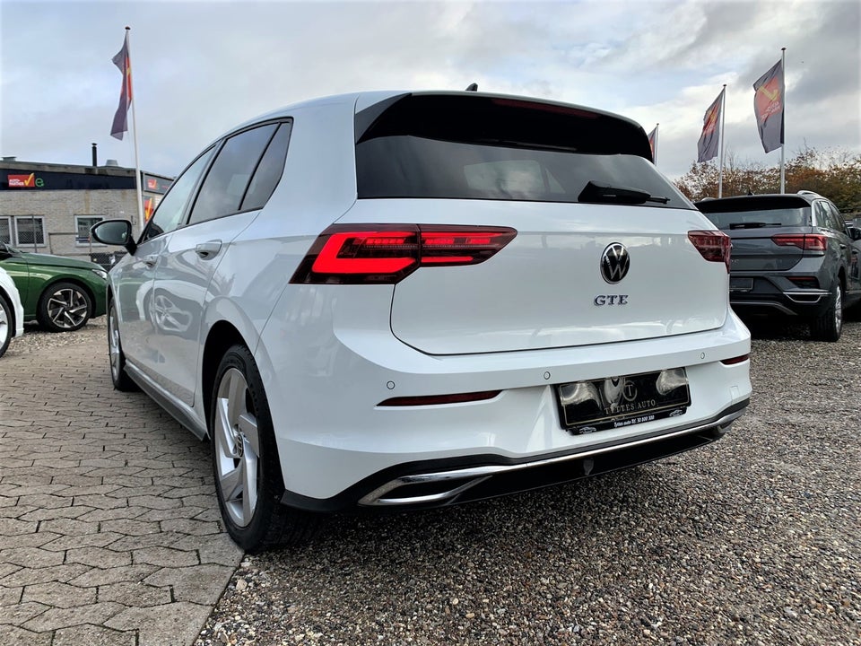 VW Golf VIII 1,4 GTE DSG 5d