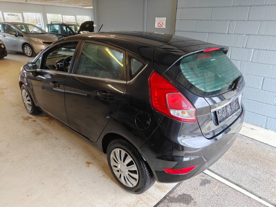 Ford Fiesta 1,6 TDCi 95 Titanium 5d