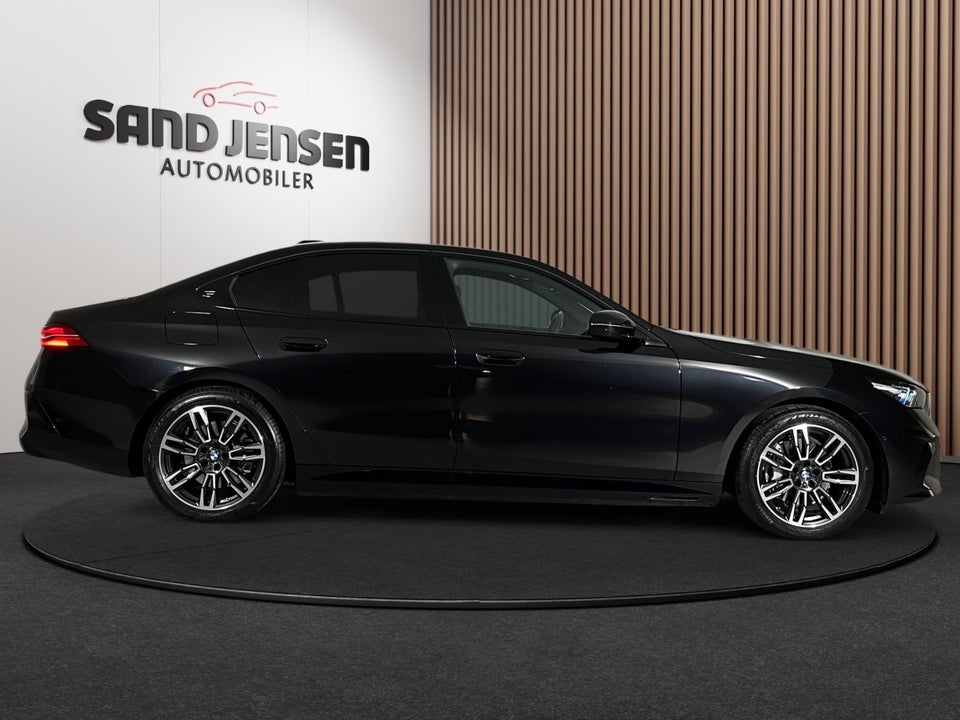 BMW i5 eDrive40 M-Sport 4d