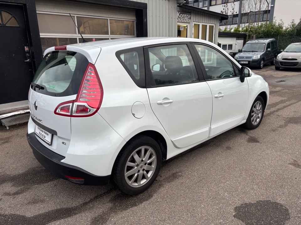 Renault Scenic III 1,5 dCi 95 Authentique 5d