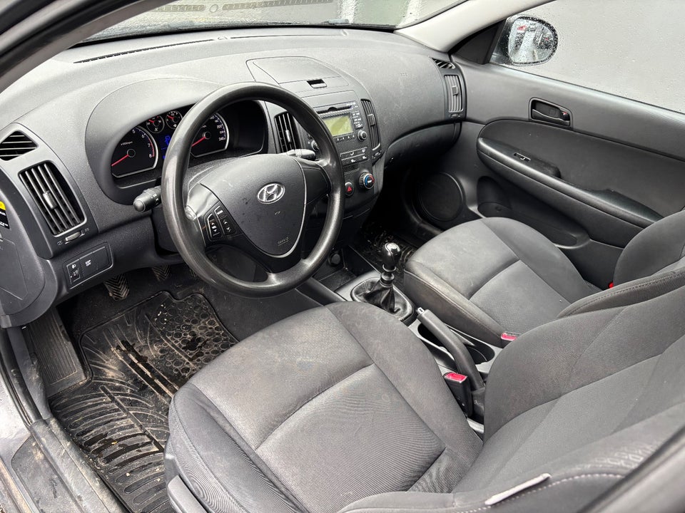 Hyundai i30 1,4 CVVT 109 Comfort 5d