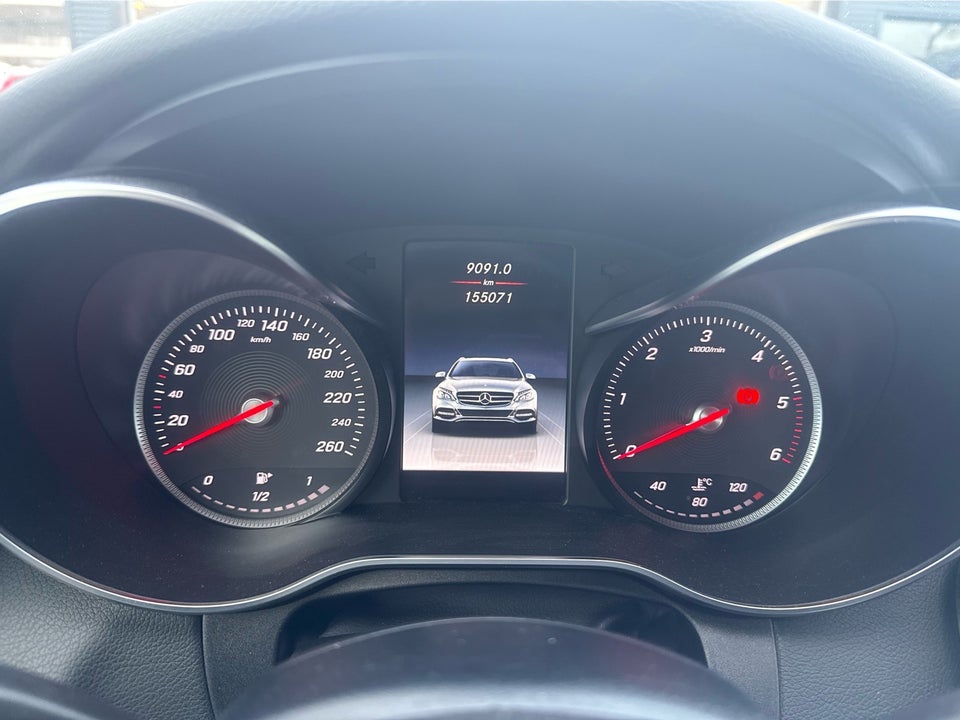 Mercedes C220 d 2,2 AMG Line stc. aut. 5d