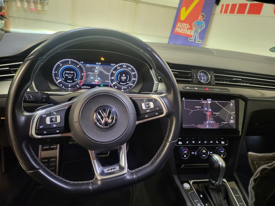 VW Arteon 2,0 TDi 150 R-line Business DSG 4d