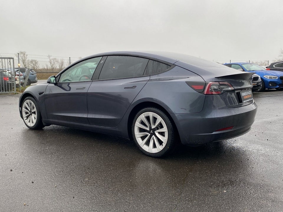 Tesla Model 3 Long Range AWD 4d