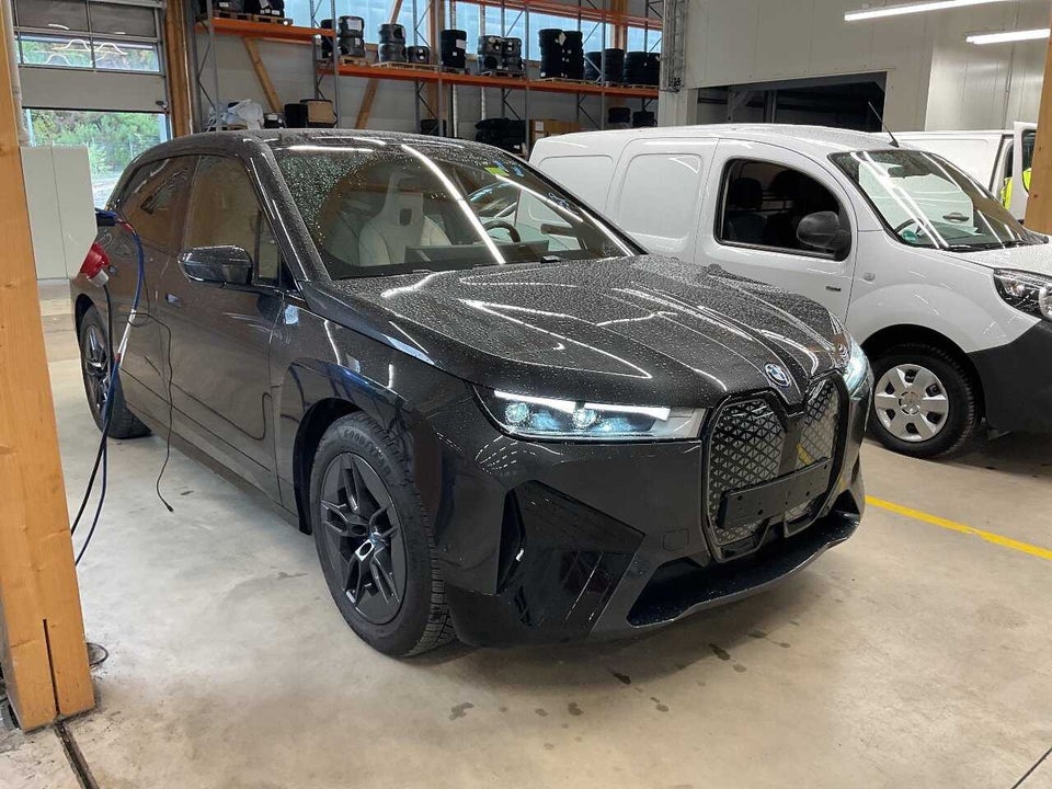 BMW iX xDrive40 Sport Line 5d