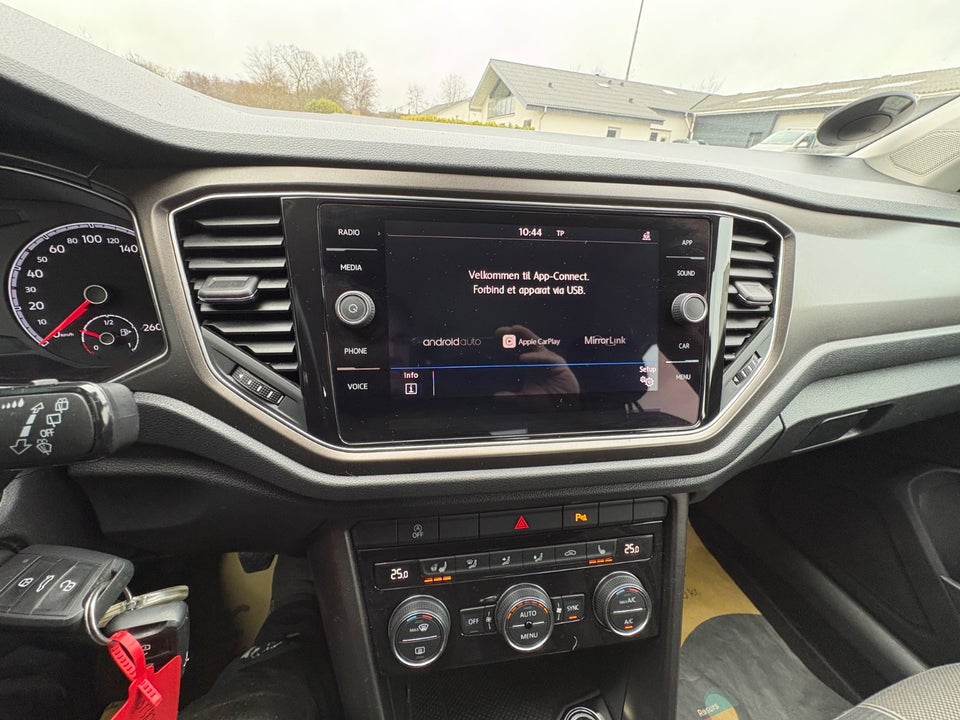 VW T-Roc 1,0 TSi 115 Style 5d