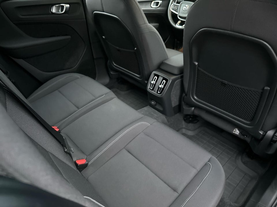 Volvo XC40 ReCharge Twin Plus 5d