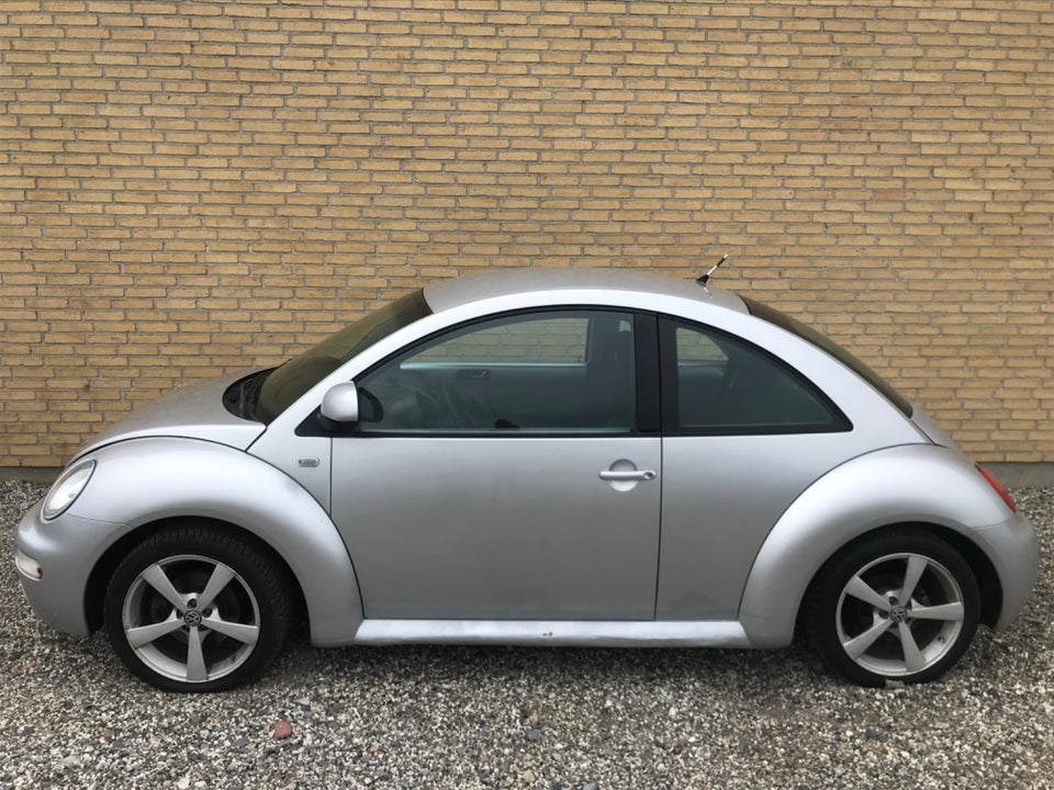 VW New Beetle 2,0 Highline 2d