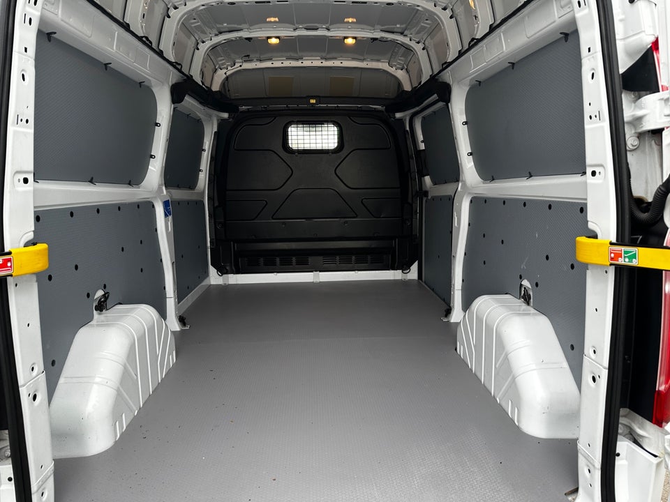 Ford Transit Custom 300L 2,0 TDCi 130 Trend