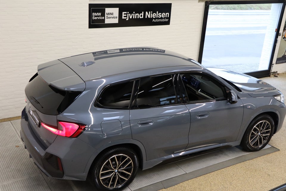 BMW iX1 xDrive30 M-Sport Premium 5d