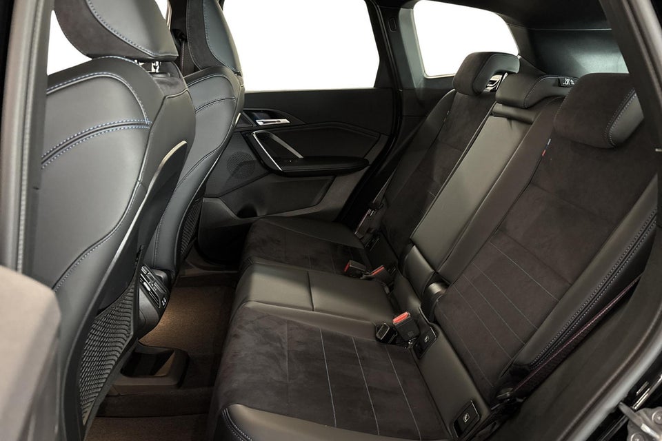 BMW iX1 eDrive20 M-Sport Pro 5d