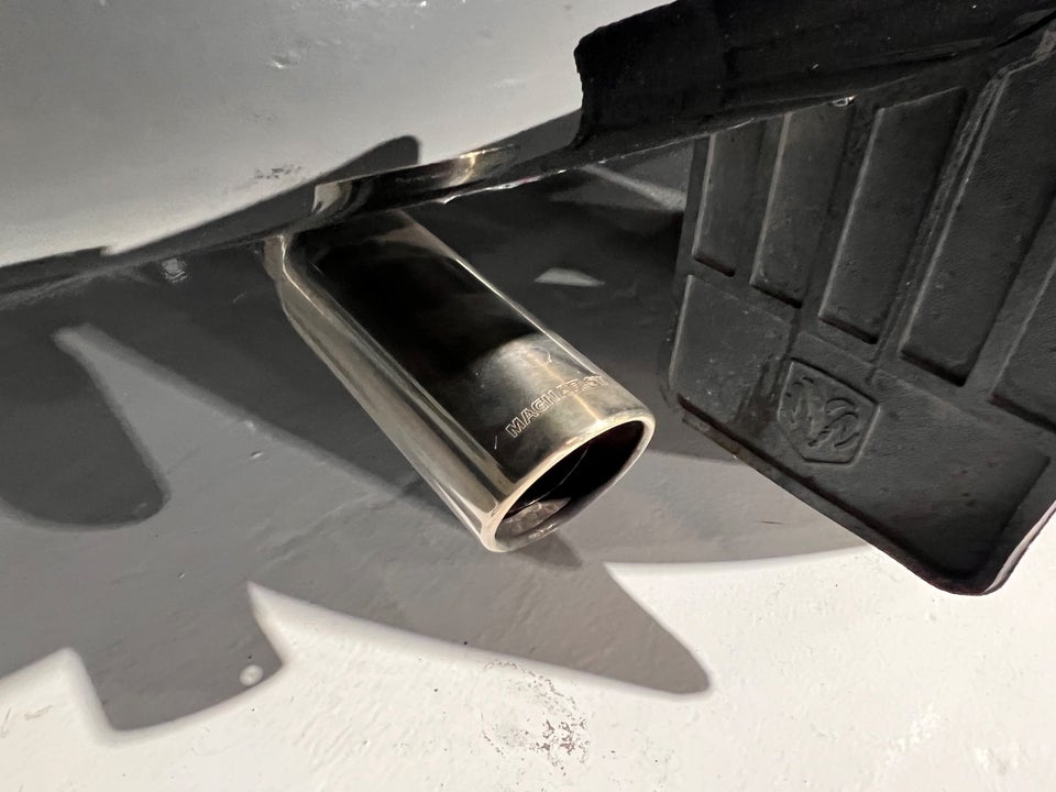 Dodge RAM 1500 5,7 V8 Hemi SLT Quad Cab aut. 4d