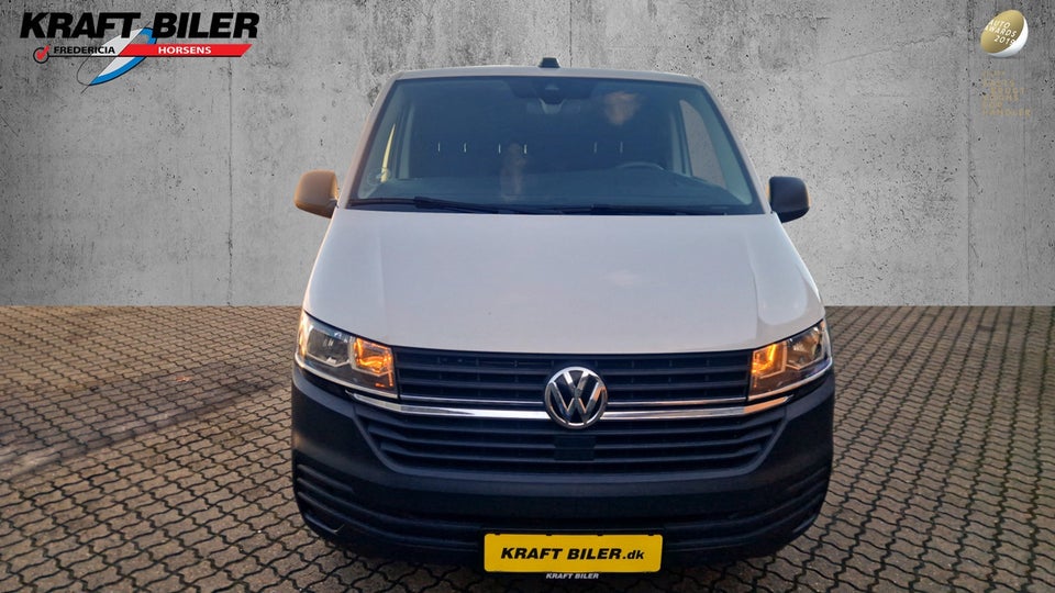VW Transporter 2,0 TDi 110 Kassevogn lang