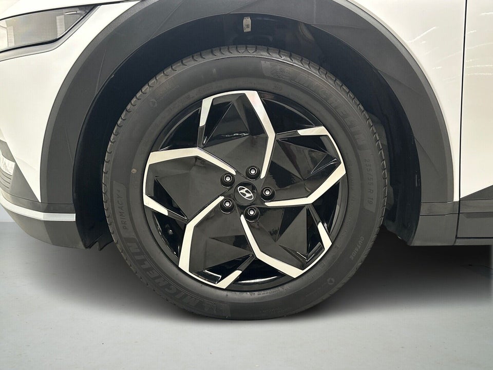Hyundai Ioniq 5 77 Essential 5d