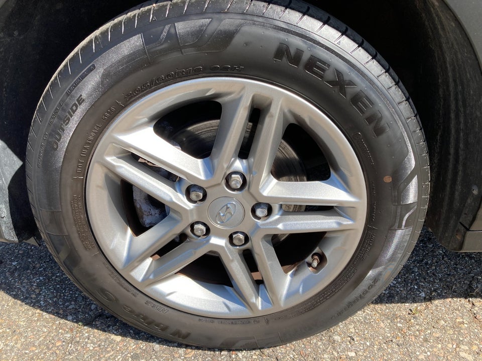 Hyundai Kona 1,0 T-GDi Essential 5d
