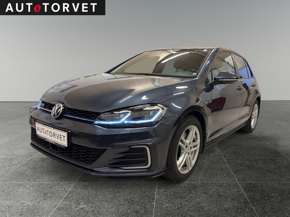 VW Golf VII 1,4 GTE DSG 5d