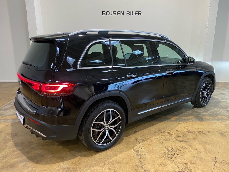 Mercedes EQB300 AMG Line 4Matic 5d