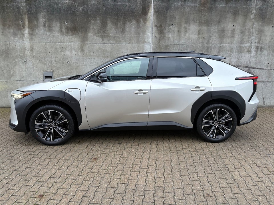 Toyota bZ4X Executive Premium 5d