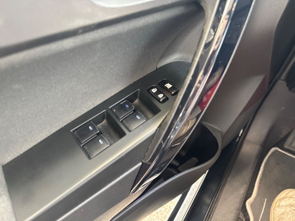 Toyota Auris 1,8 Hybrid H2 Comfort CVT 5d