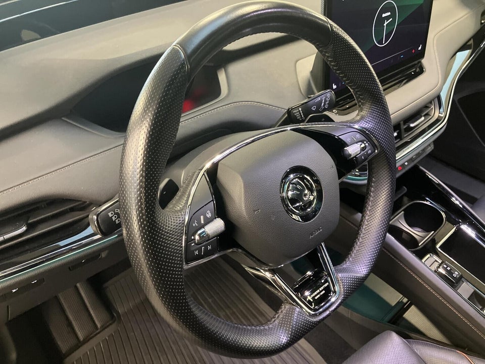 Skoda Enyaq 80x iV Founders Edition 5d