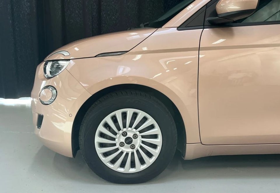 Fiat 500e 42 Icon 3d