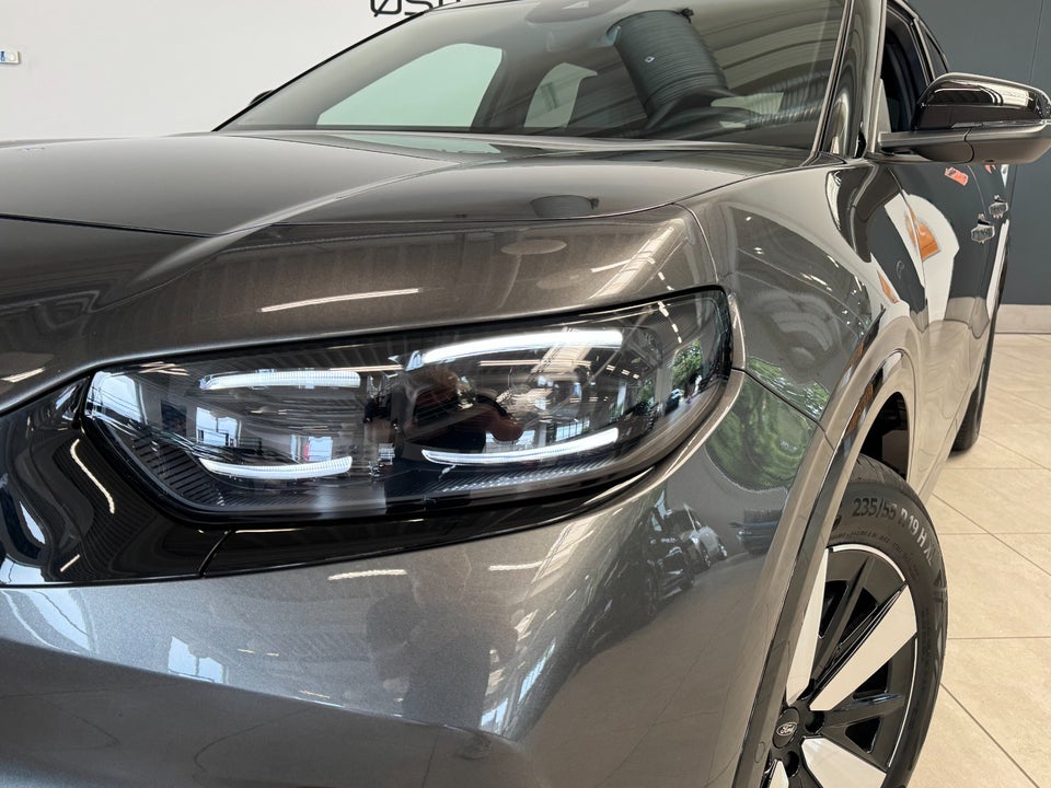 Ford Capri 82 Select Extended Range 5d