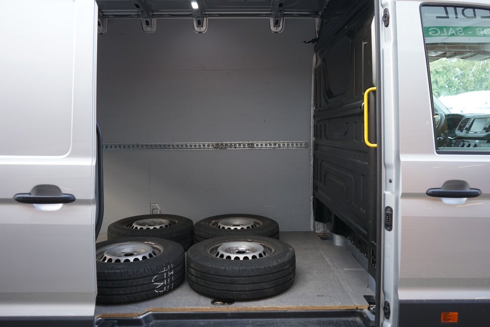 VW Crafter 35 2,0 TDi 177 Kassevogn L4H3