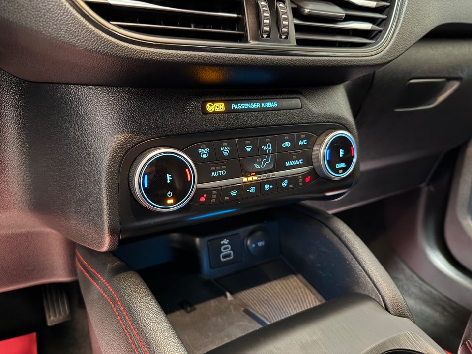 Ford Kuga 2,5 PHEV ST-Line X CVT 5d