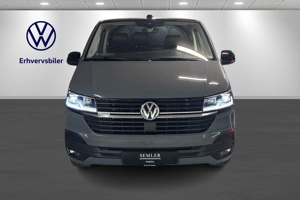 VW Transporter 2,0 TDi 204 Kassevogn DSG 4Motion kort