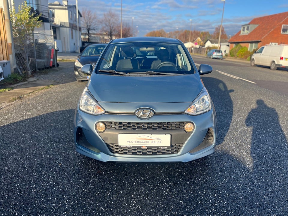 Hyundai i10 1,0 Premium 5d