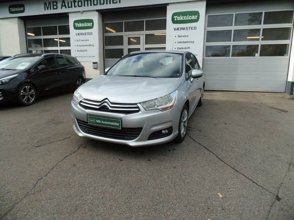 Citroën C4 1,6 VTi 120 Attraction 5d