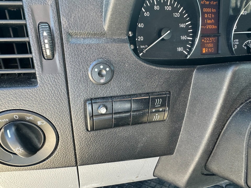 Mercedes Sprinter 319 3,0 CDi R2 Kassevogn aut. 5d