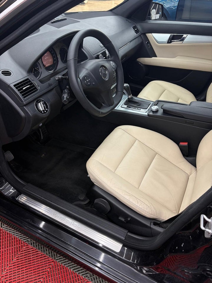 Mercedes C320 3,0 CDi Avantgarde stc. aut. 5d
