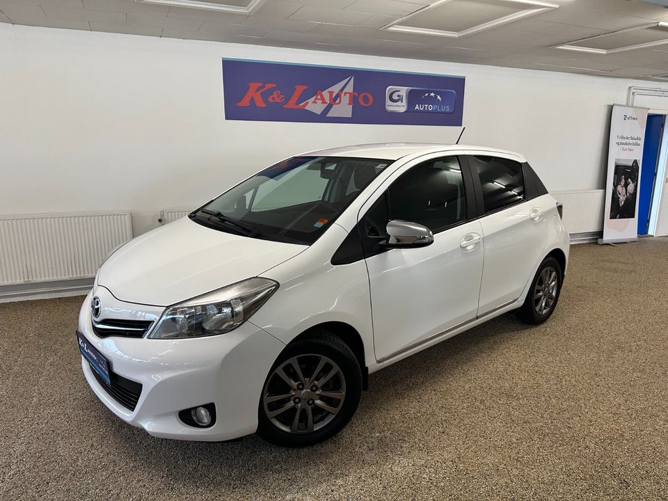 Toyota Yaris 1,3 VVT-i T1 5d