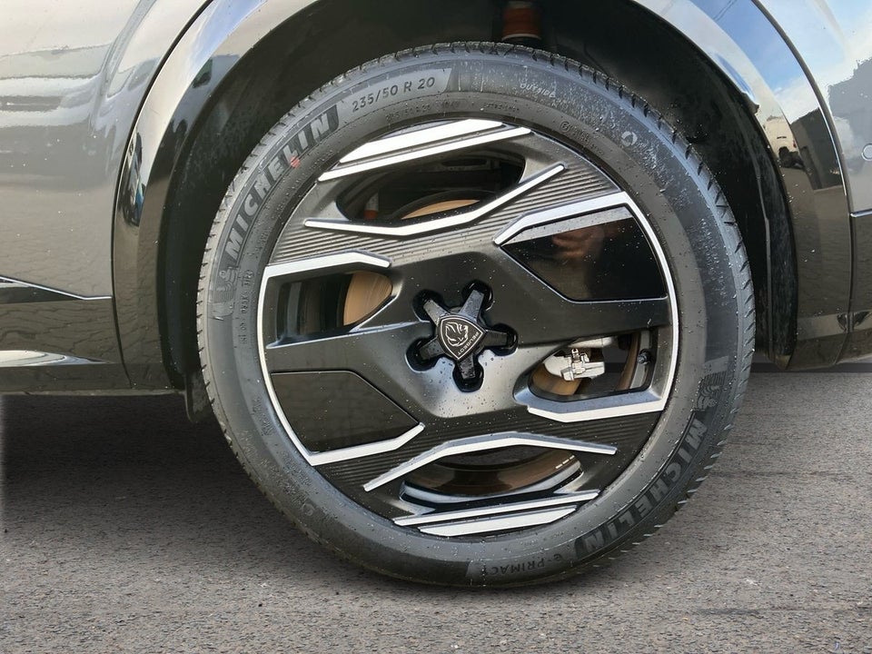 Peugeot e-3008 77 GT Pack 5d