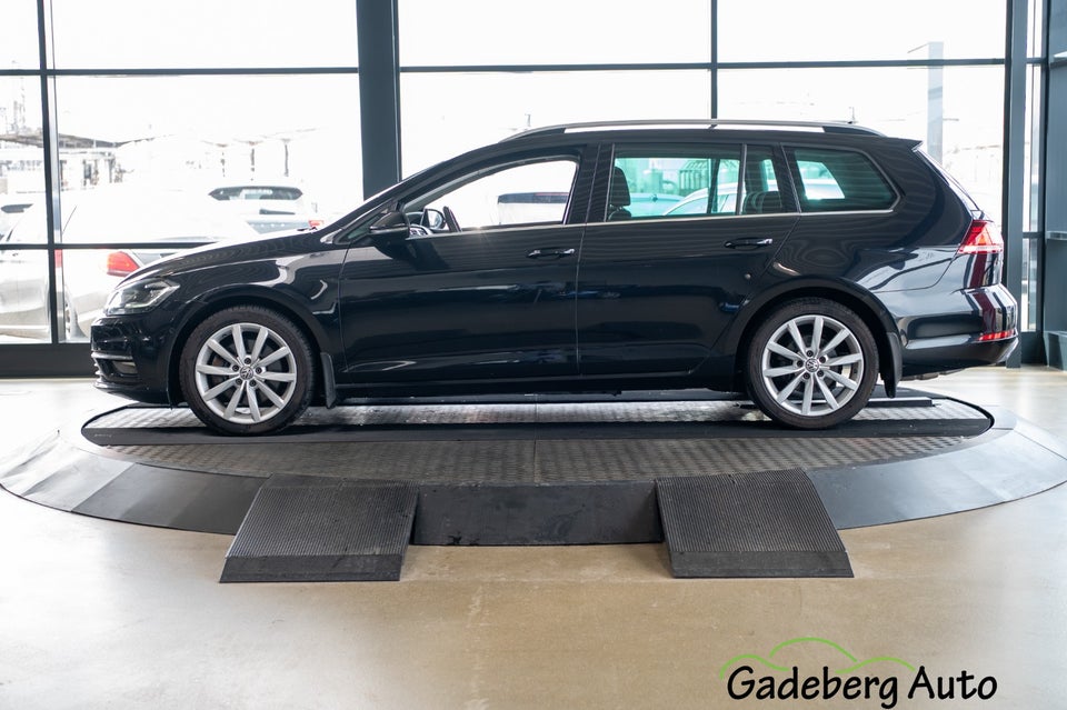 VW Golf VII 2,0 TDi 150 Highline Variant DSG 5d