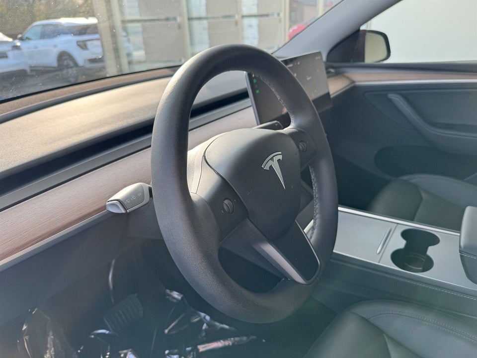 Tesla Model Y Long Range AWD 5d