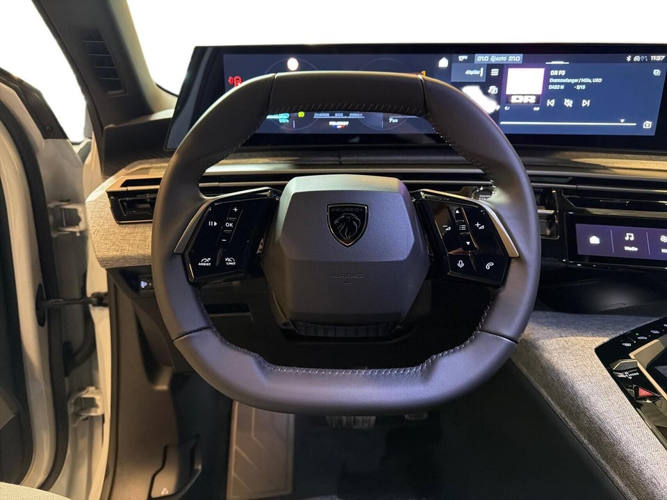 Peugeot e-5008 77 Allure Pack 7prs 5d