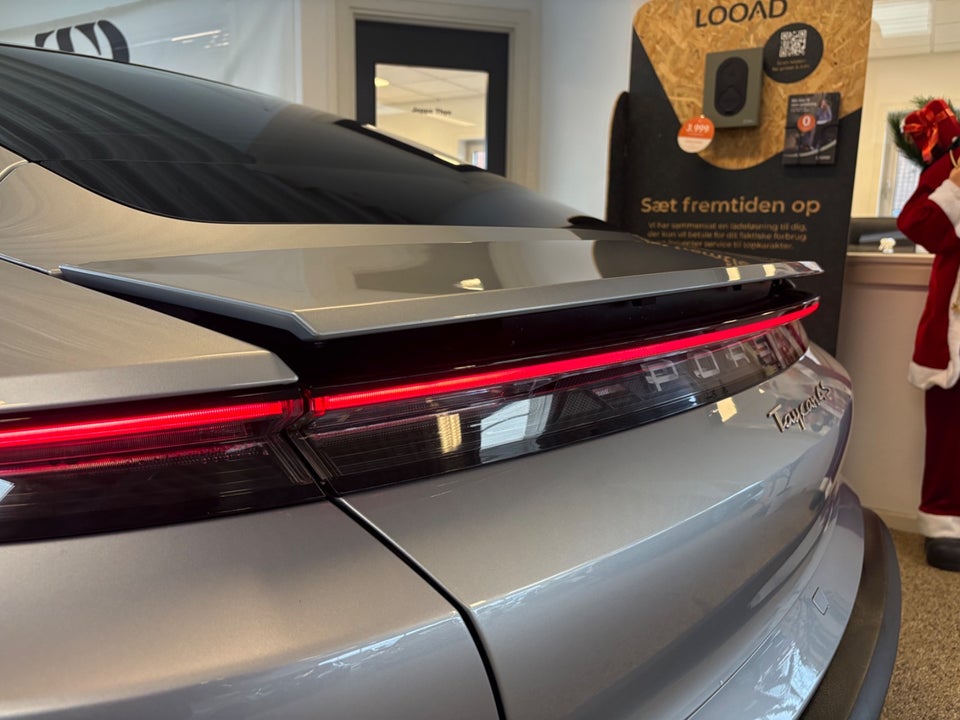 Porsche Taycan 4S Performance+ 4d