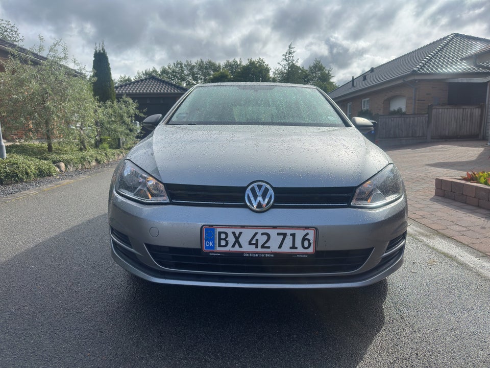 VW Golf VII 1,2 TSi 85 Startline BMT 5d